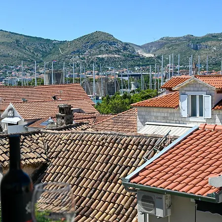 Downtown Maar Traù