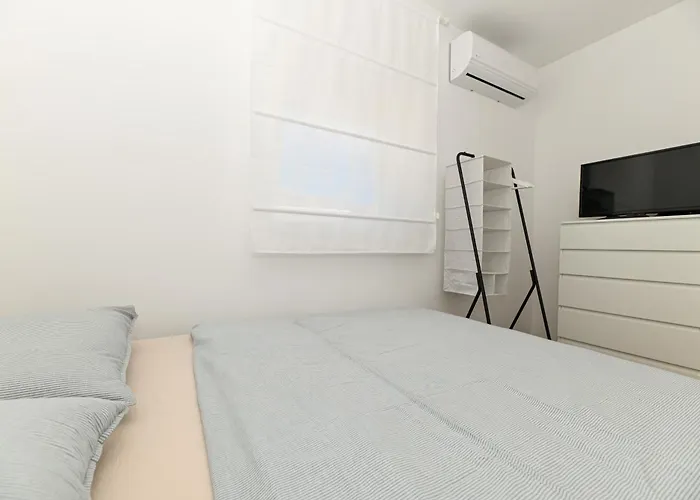 アパート Downtown Maar トロギール