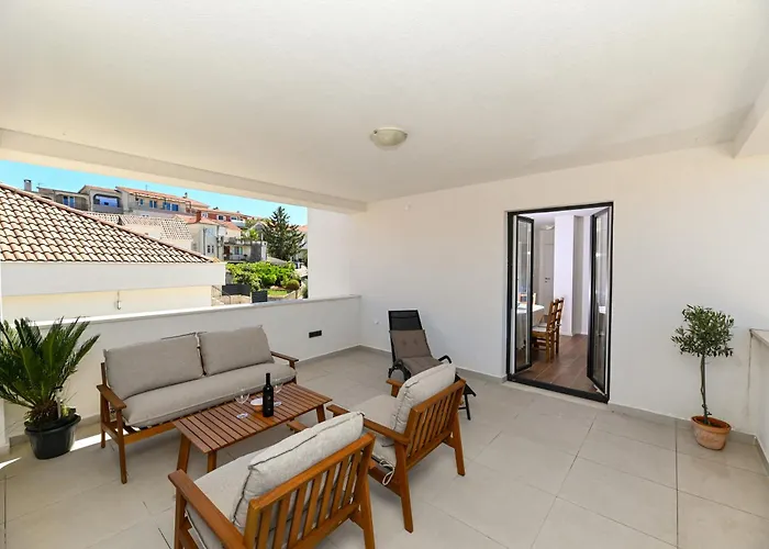 アパート Downtown Maar トロギール