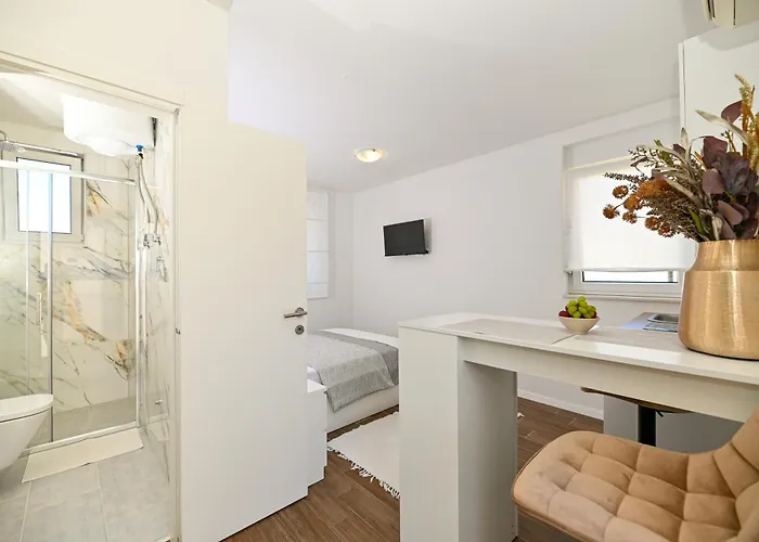 アパート Downtown Maar トロギール