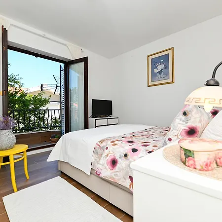 Downtown Maar Apartman