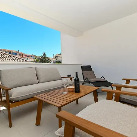 Downtown Maar Apartman