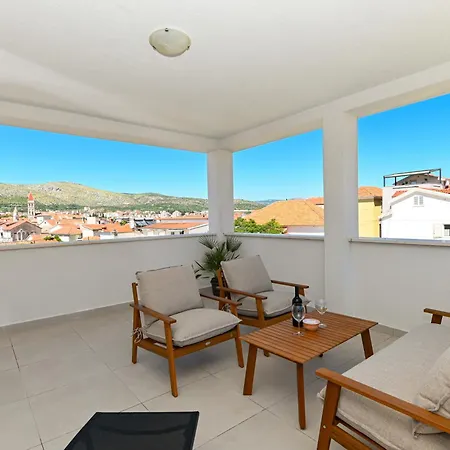 Downtown Maar Apartman *