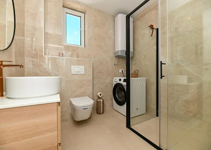 شقة Downtown Maar تروغير