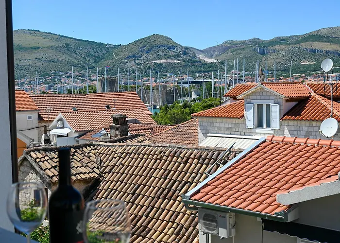 Downtown Maar 트로기르