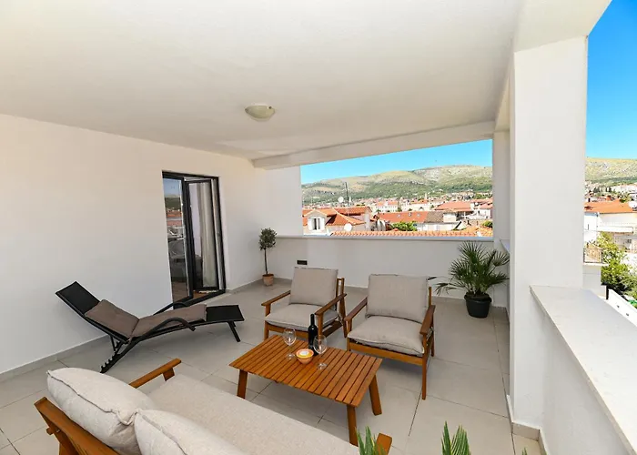 아파트 Downtown Maar 트로기르