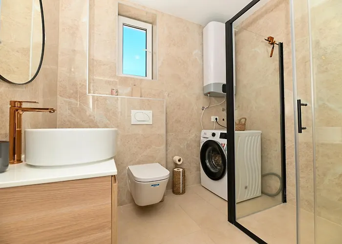 Downtown Maar * تروغير