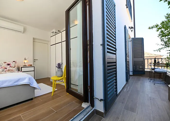 Downtown Maar شقة