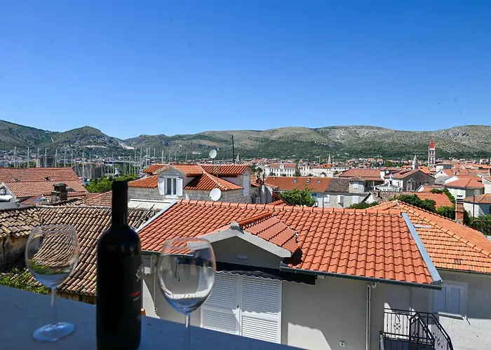 Downtown Maar 트로기르